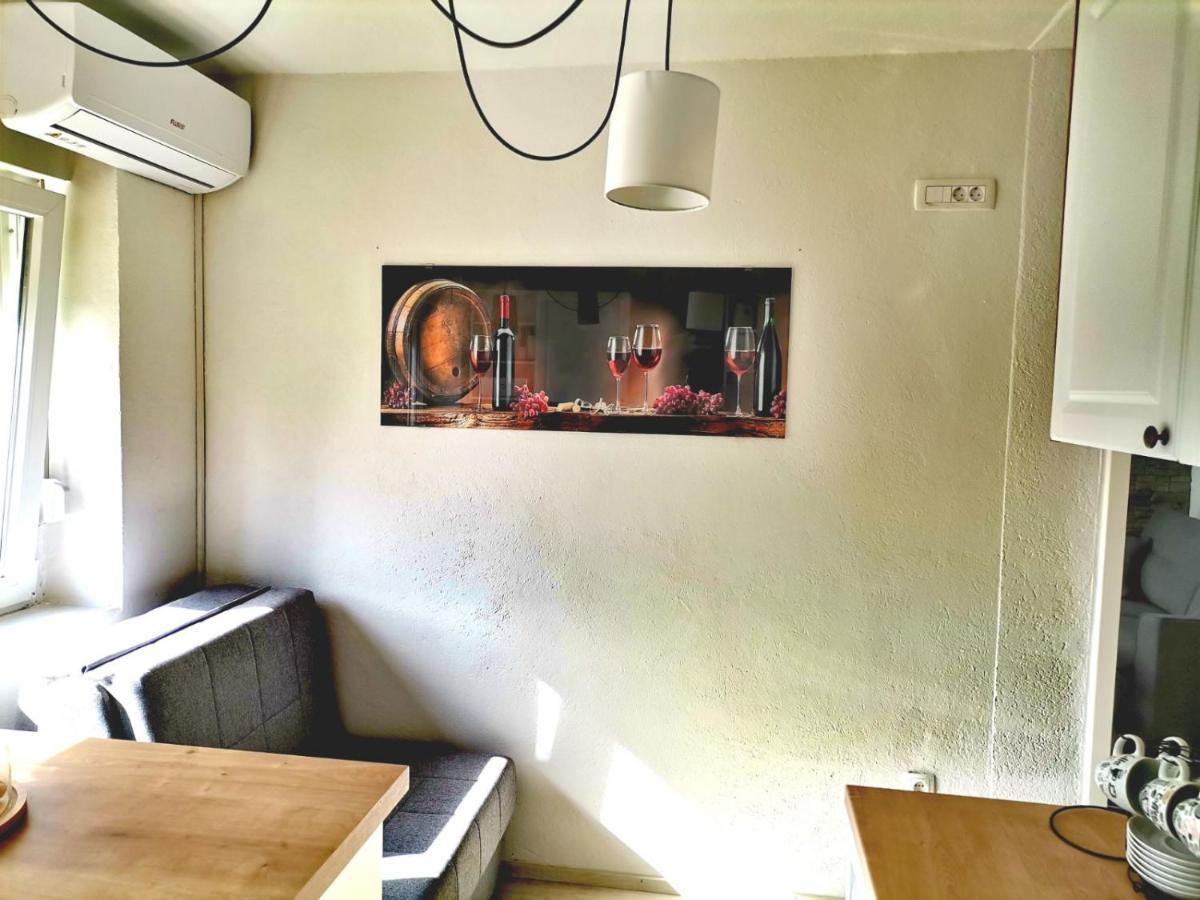 Apartman Anamaria Госпич Экстерьер фото